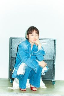Kana Hanazawa feet photo 2