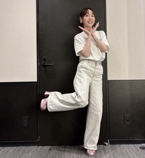 Kana Hanazawa feet photo 7