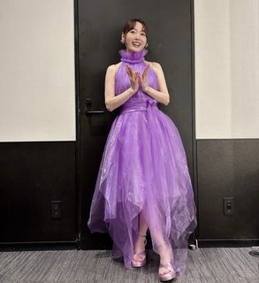 Kana Hanazawa feet photo 5