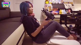 Kanako Urai feet photo thumbnail
