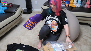Kanako Urai feet photo thumbnail
