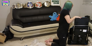 Kanako Urai feet photo thumbnail