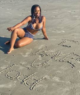 Kandi Burruss feet photo 4