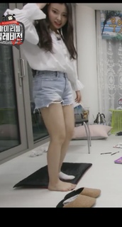 Kang Hye-won feet photo 7