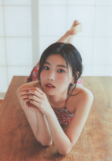 Kang Hye-won feet photo 6