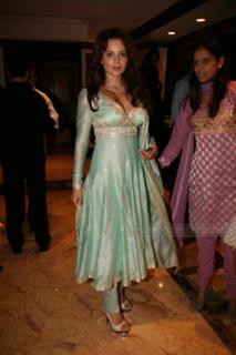 Kangana Ranaut feet photo thumbnail