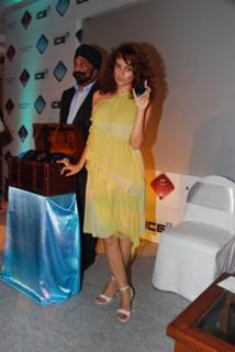 Kangana Ranaut feet photo thumbnail