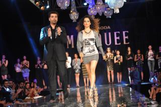 Kangana Ranaut feet photo thumbnail