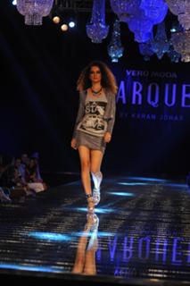 Kangana Ranaut feet photo thumbnail