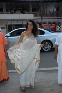 Kangana Ranaut feet photo thumbnail