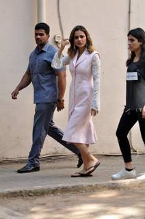 Kangana Ranaut feet photo thumbnail