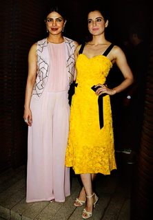 Kangana Ranaut feet photo thumbnail