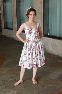 Kangana Ranaut feet photo thumbnail
