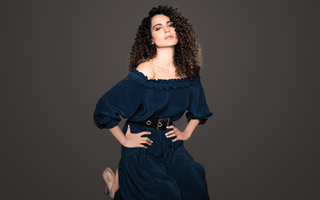 Kangana Ranaut feet photo thumbnail