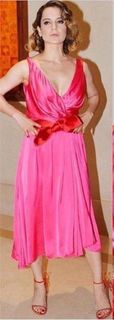 Kangana Ranaut feet photo thumbnail