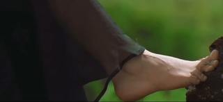 Kangana Ranaut feet photo thumbnail