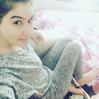 Kangna Sharma feet photo 2