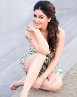 Kangna Sharma feet photo 9