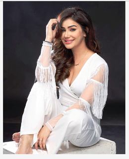 Kangna Sharma feet photo 20