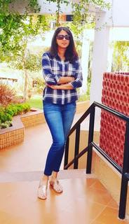 Kaniha feet photo thumbnail