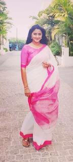 Kaniha feet photo thumbnail