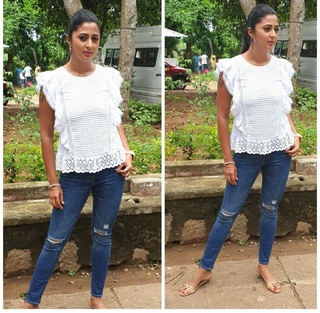 Kaniha feet photo thumbnail