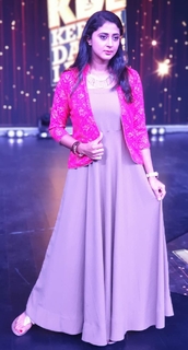 Kaniha feet photo thumbnail