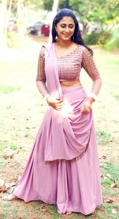 Kaniha feet photo thumbnail