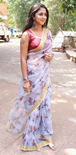 Kaniha feet photo thumbnail