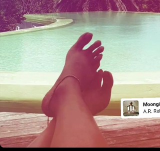 Kaniha feet photo thumbnail