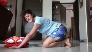 Kaniha feet photo thumbnail
