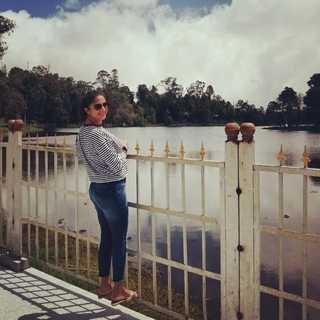 Kaniha feet photo thumbnail