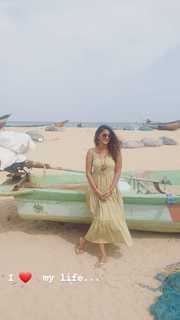 Kaniha feet photo thumbnail