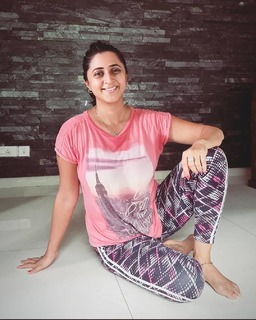 Kaniha feet photo thumbnail