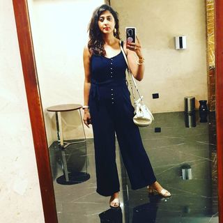 Kaniha feet photo thumbnail