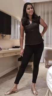 Kaniha feet photo thumbnail
