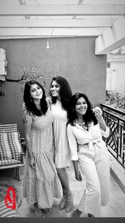 Kaniha feet photo thumbnail