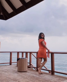 Kaniha feet photo thumbnail