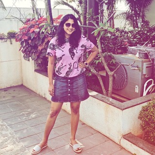Kaniha feet photo thumbnail