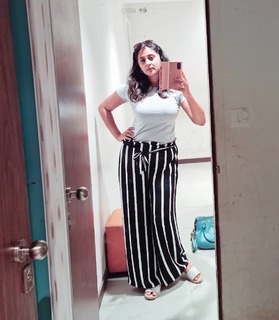 Kaniha feet photo thumbnail