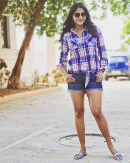 Kaniha feet photo thumbnail