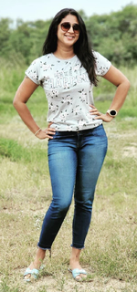 Kaniha feet photo thumbnail
