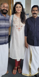 Kaniha feet photo thumbnail