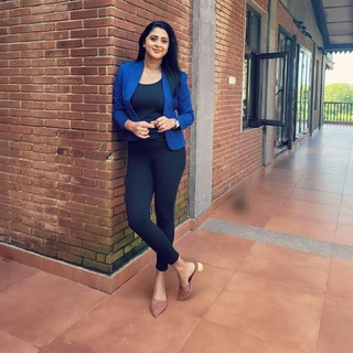 Kaniha feet photo thumbnail
