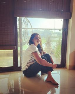 Kaniha feet photo thumbnail