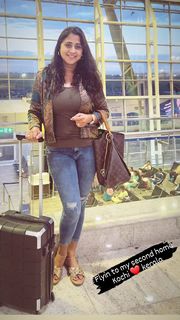 Kaniha feet photo thumbnail