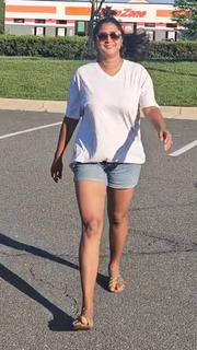 Kaniha feet photo thumbnail