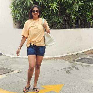 Kaniha feet photo thumbnail