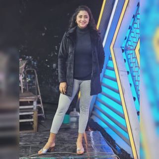 Kaniha feet photo thumbnail