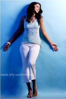 Kaniha feet photo thumbnail